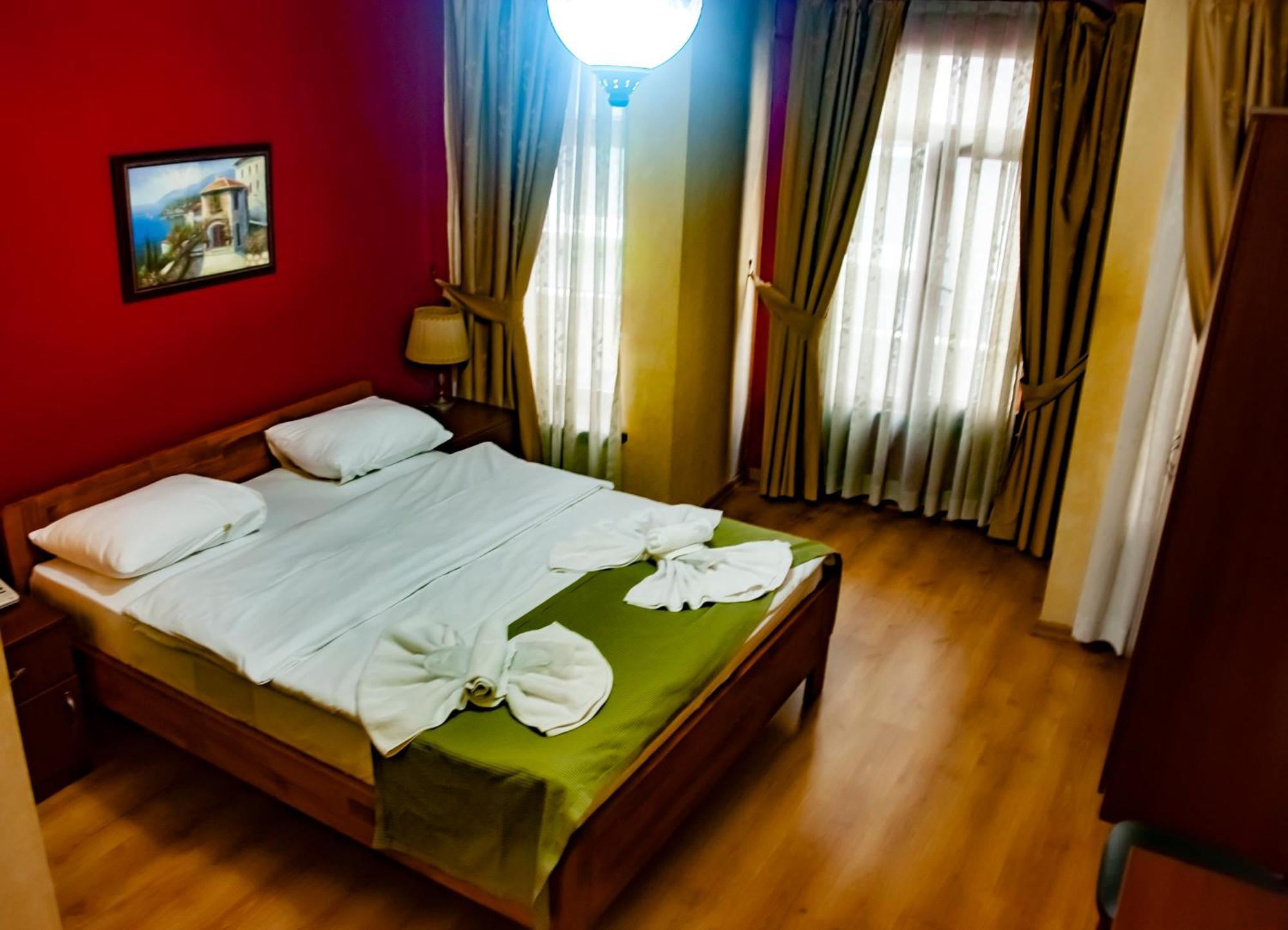 Istanbul Irish Hotel Exterior foto
